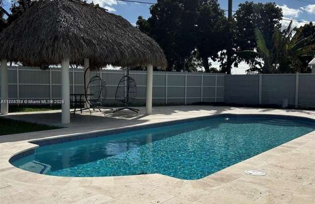 14410 SW 183rd Ter photos photos