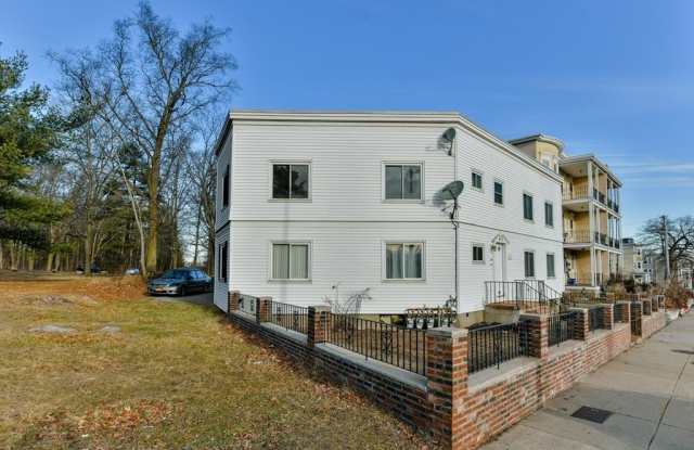 4635 Washington St. photos photos