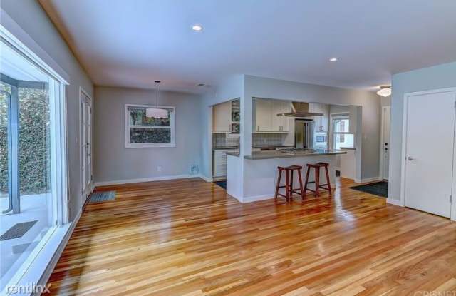5805 Lemona Ave, Gallery 2