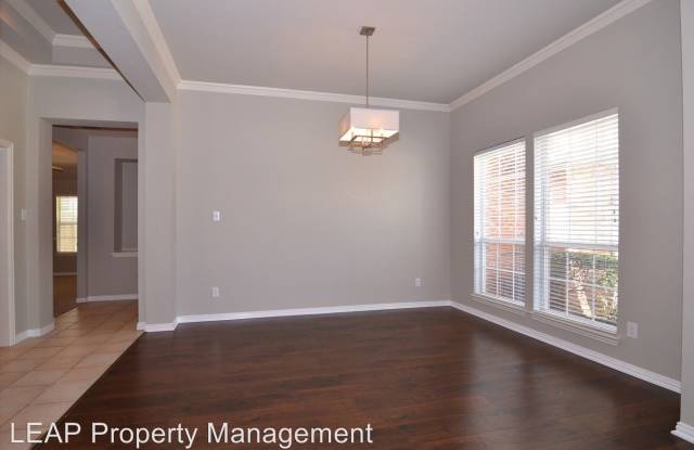 2021 Fleming Dr Gallery 3