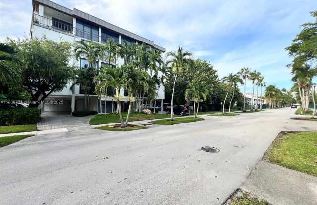 155 Sunrise Dr photos photos
