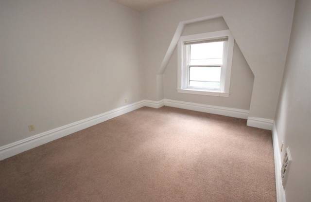 3881 BIGELOW BOULEVARDAPT 2 Gallery 3
