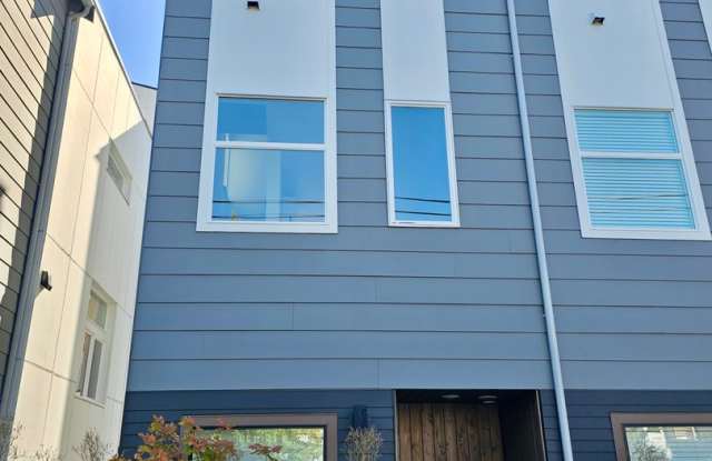 Experience Modern Living in the Heart of North Seattle - 12316 14th Avenue Northeast, Seattle, WA 98125