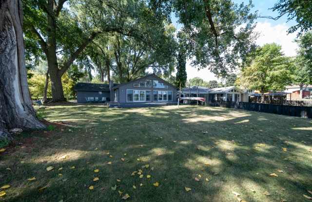 112 Peninsula Rd. Gallery 2