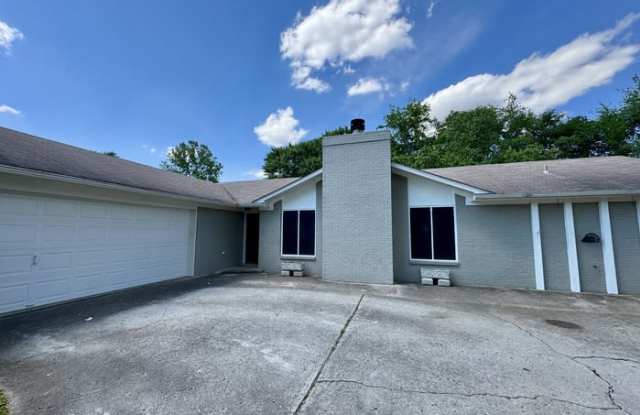 110 Leathertree Lane photos photos
