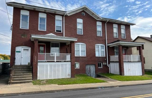 4694 Pennsylvania 981 Pleasant Unity Pa. 15675 photos photos