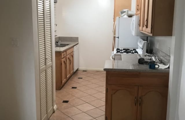1115 Douglas Street - 1115 Douglas Street, Los Angeles, CA 90026