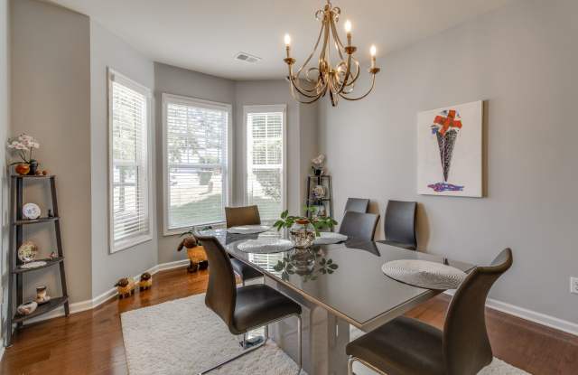 456 Edenhall Drive Gallery 4