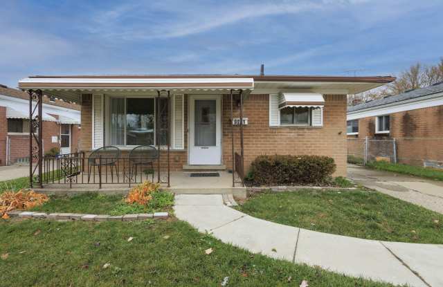 8261 Gerald Avenue photos photos