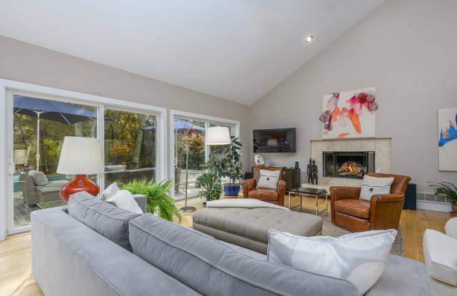 15 Fox Hollow Drive Gallery 4