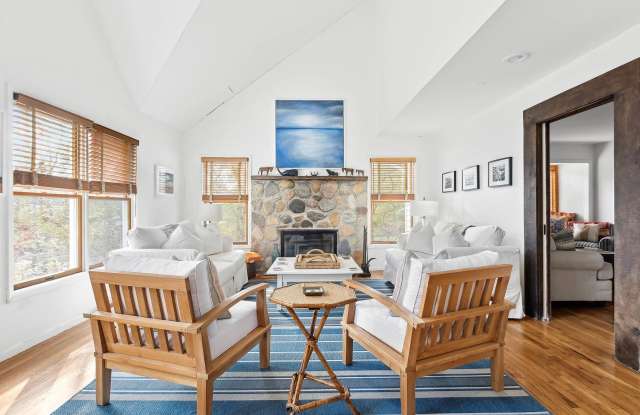 18 Whooping Hollow Road Gallery 3