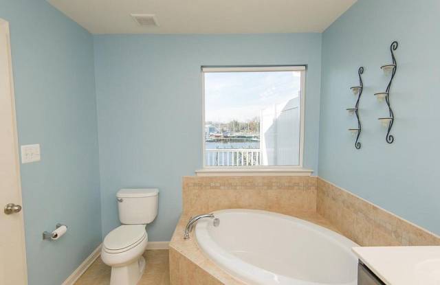 413 South Seaway Court Gallery 3