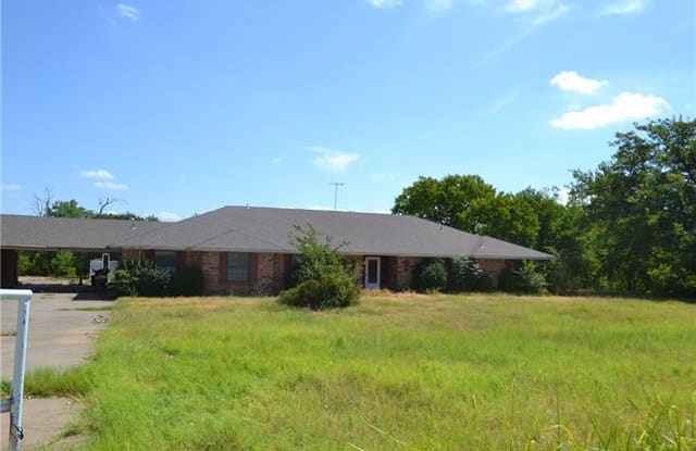 6881 S Interstate 35 E - 6881 S Interstate 35 E, Corinth, TX 76210