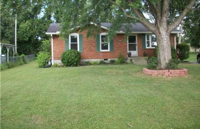 Single Family Home in Lebanon walking distance to Sam Houston Elementary! photos photos
