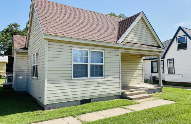 1606 East Cherokee Avenue Gallery 2