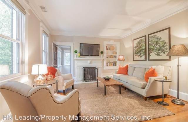 715 Wildwood Pl NE Gallery 4