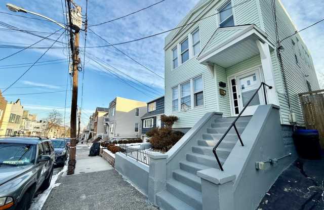 308 PEARSALL AVE - 308 Pearsall Avenue, Jersey City, NJ 07305