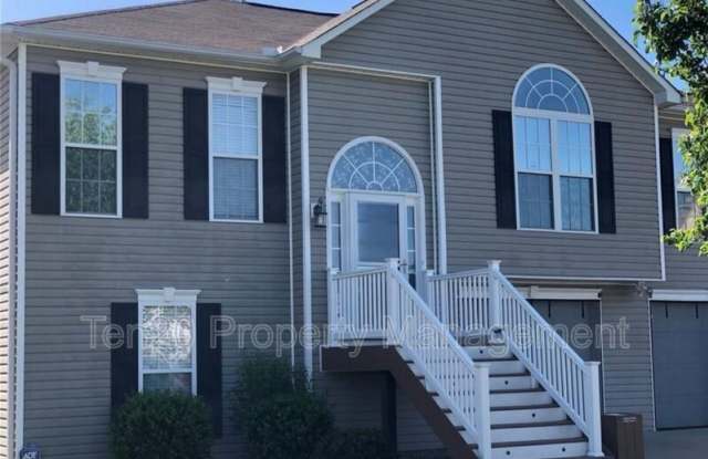 2809 Dottie Dr photos photos