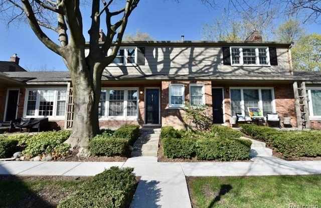 573 N OLD WOODWARD AVE - 573 North Old Woodward Avenue, Birmingham, MI 48009