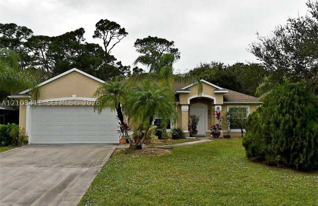 2714 Serenity Cir N Gallery 1