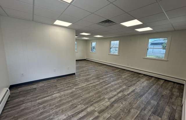 95 LINCOLN Avenue Gallery 2
