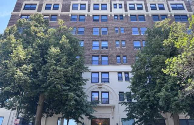 1205 W Sherwin Gallery 1