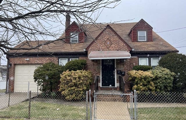 182 Prospect Street - 182 Prospect Street, Lodi, NJ 07644