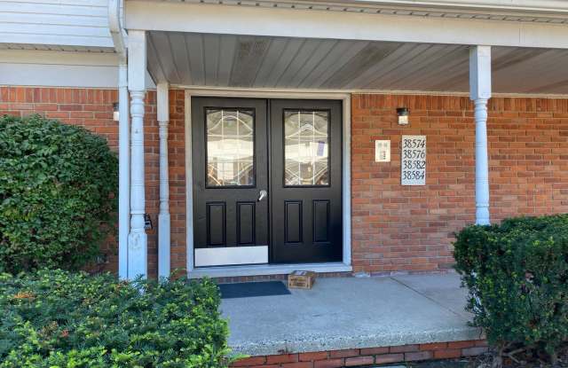 2 Bedroom Condo in Clinton Township photos photos