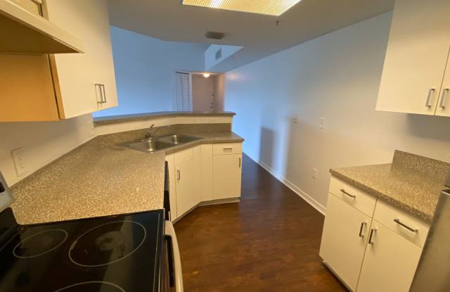 5025 Wiles Rd #303 Gallery 2