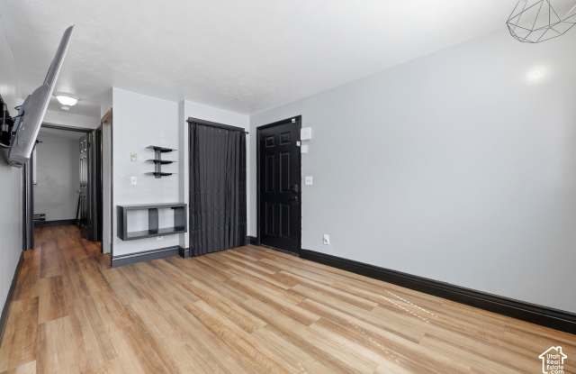 217 S FOSS St Gallery 2