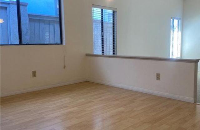 1204 Elm Avenue Gallery 4