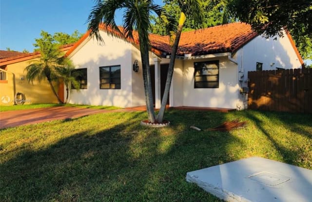 10336 SW 147 CT - 10336 Southwest 147th Court Circle, The Hammocks, FL 33196