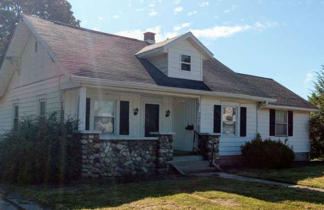 Beauty Near the College photos photos