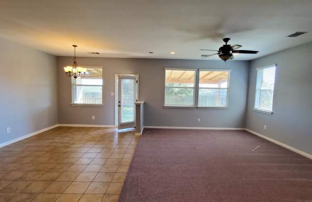 1373 Twin Cove Gallery 4