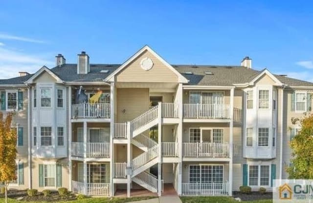 330 Wimbeldon Court - 330 Wimbeldon Court, North Brunswick, NJ 08902