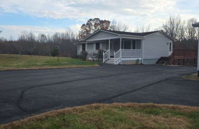 Spacious 3BR Home on 8 Acres with Barn  Garage – 912 Hunters Ledge, Troy, VA photos photos