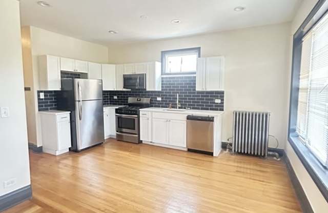 6615 South Ingleside Avenue - 2 photos photos