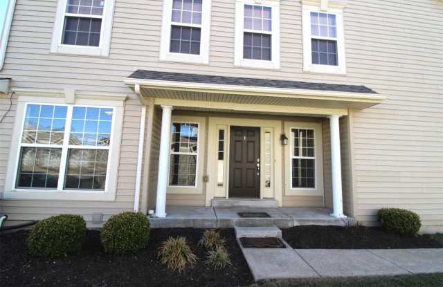 476 Coachgate Court - 476 Coachgate Court, Ballwin, MO 63021