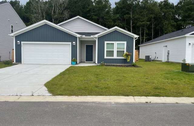 4 Bedroom 2 Bathroom House in Richmond Hills, Supply, NC Gallery 1