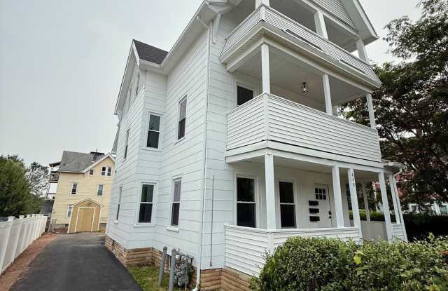 449 Stanley Street unit: 2 photos photos