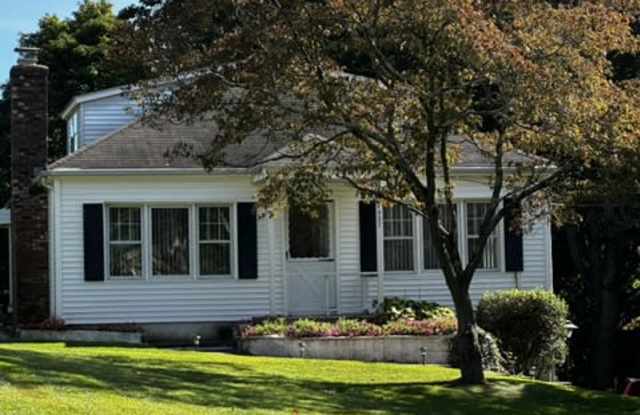 527 Boston Street - 527 Boston Street, New Haven County, CT 06437