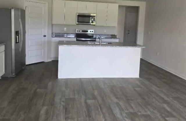 14651 Dayton Circle Gallery 2