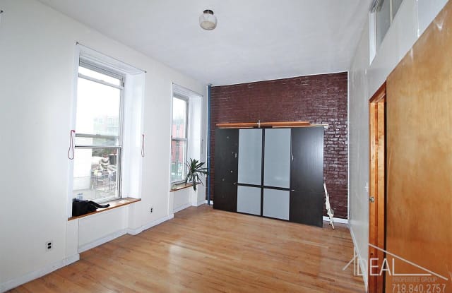 307 Smith St - 307 Smith St, Brooklyn, NY 11231