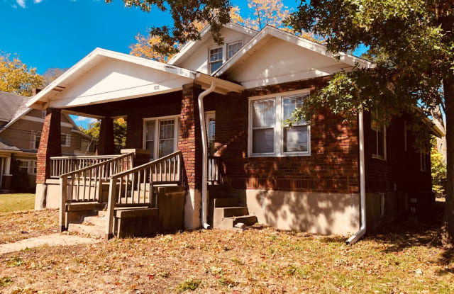 1401 Paris Rd - 1401 Paris Road, Columbia, MO 65201