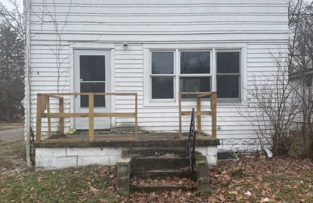 Single Family East Akron Cash Pay/Section 8 photos photos