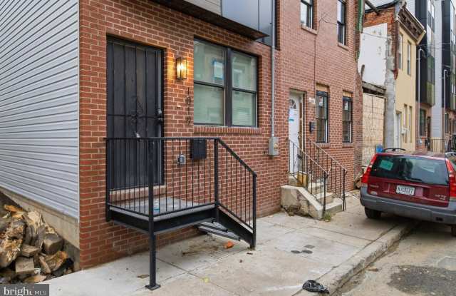 1019 W ORLEANS Street Gallery 4