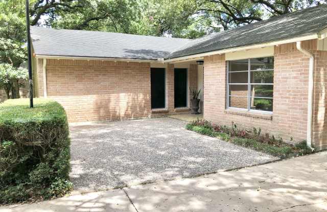 8919 Echo Valley Drive Gallery 2