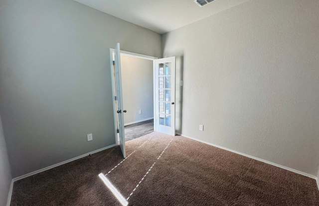 1-Story 3 Bedroom 2 Bathrooms Home in Horizon Point in Converse, TX Gallery 4