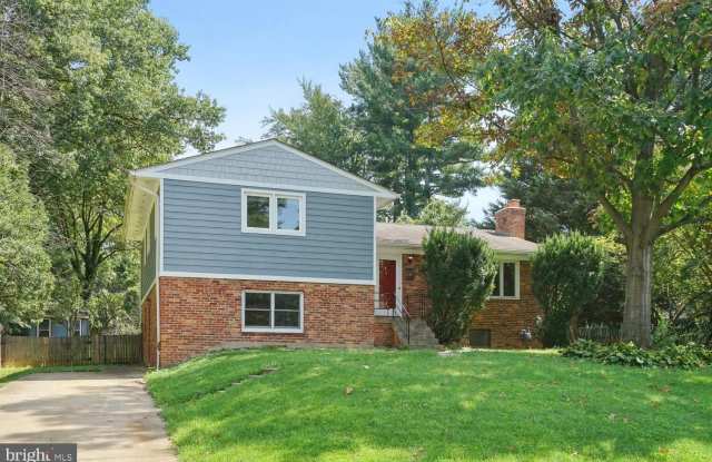 1633 WARNER Avenue photos photos