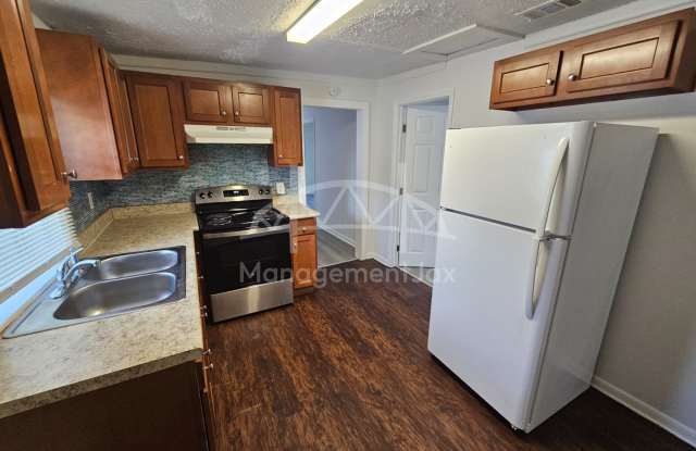 2210 Pullman Avenue Gallery 4
